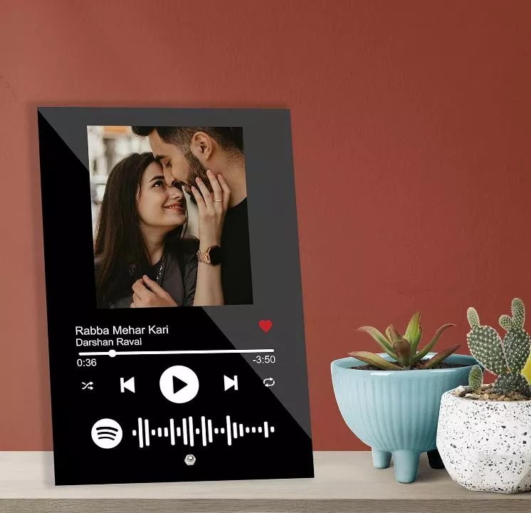 Customized Photo and song Spotify Plaque With Steel Removable Stand