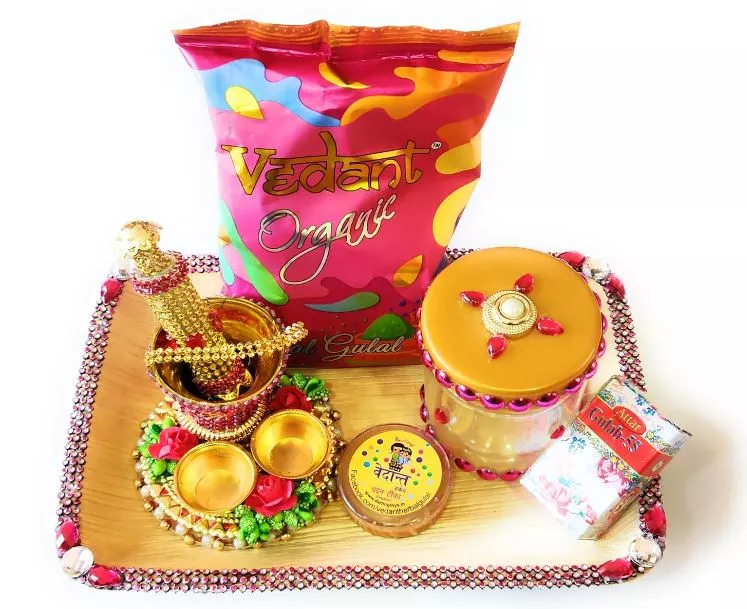 Rakhi Gifts for Brother in USA from Desifavors- A US based Gift Shop